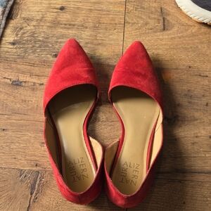 Naturalizer Women's Vibrant Red Flats